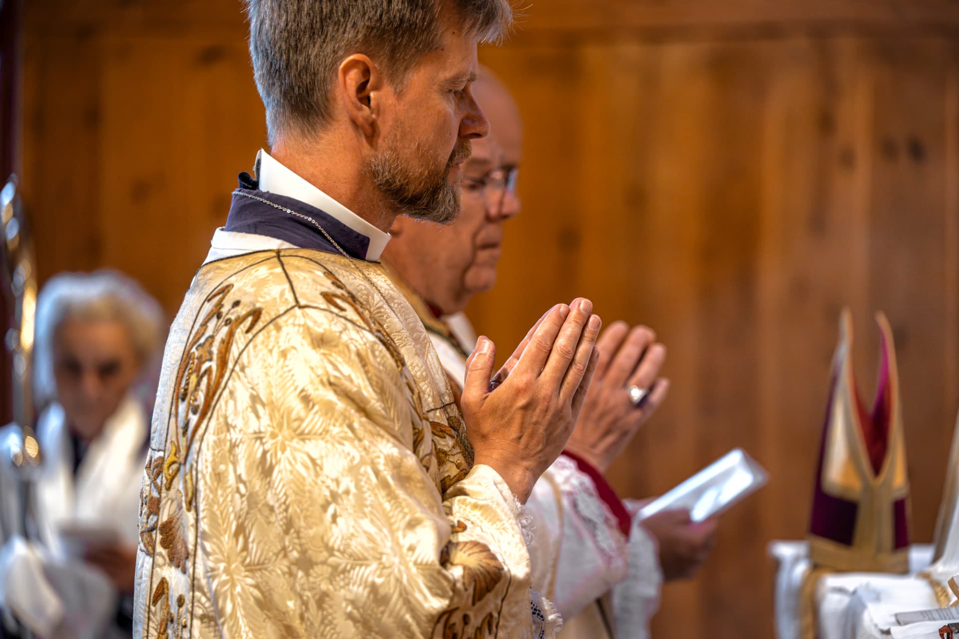 Kyrkan och världen